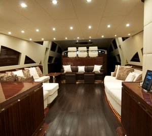 Leopard ADDICTION -  Main Deck Salon