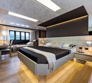 Luxury yacht Absolute 72 Fly - Cabin