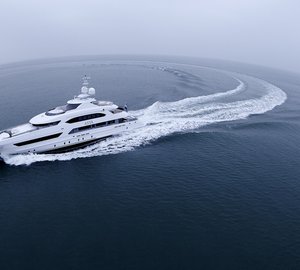 Luxury yacht Asya - Photo by Dick Holthuis