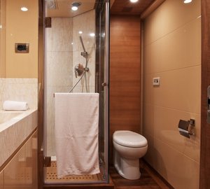 Luxury yacht Electra - VIP cabins bathroom-001