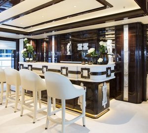 Luxury yacht Illusion V - Bar