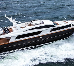 Luxury yacht JANGADA at full speed