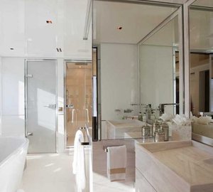 Luxury yacht La Pellegrina - Bathroom