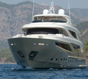 Luxury yacht My Steel - front view