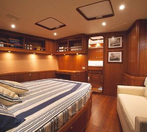 Luxury yacht SKIP N BOU - Master cabin