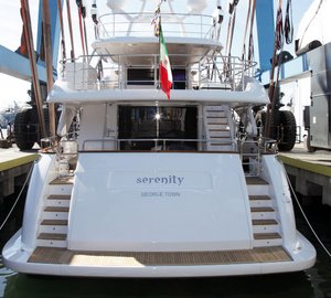 Luxury yacht Serenity by Benetti - rear view