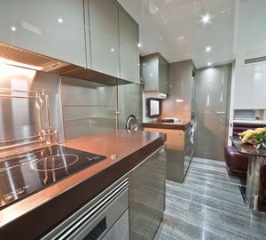 Luxury-yacht-Cerri-102-hull 1 - Galley