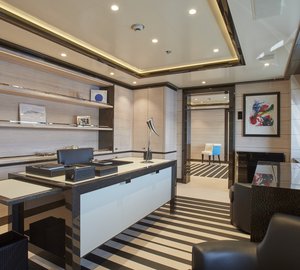 MADAME KATE - Master Office