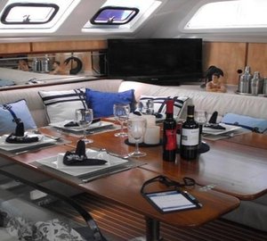 MAJESTIC SPIRIT - Formal dining