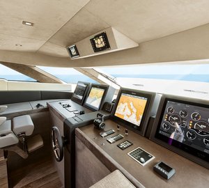 MCY 105 Yacht G - Wheelhouse