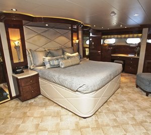 MISSY B II - Master Cabin