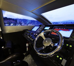 MR BROWN Yacht - Wheelhouse