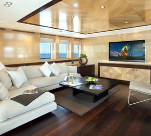 MY CHRISTINA G - Upper salon 2