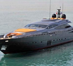 MY GINGER Pershing 115 -  Forward View