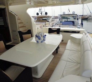 MY LADY - Aft deck dining