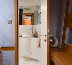 Mamma Mia - Guest Bathroom