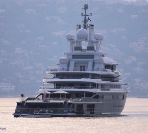 Mega Yacht Luna - French Riviera - Photo by Ric Pilguj