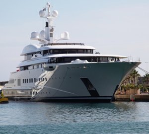 Mega Yacht PELORUS