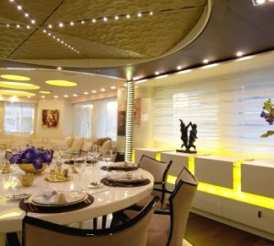 Motor Yacht E&E - Dining 2
