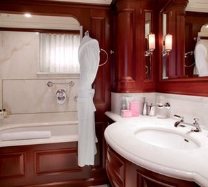 Motor Yacht HAMPSHIRE - Guest Ensuite