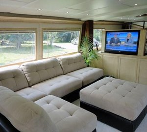Motor Yacht JUSTINE -  Main Salon Seating