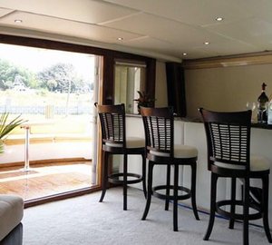 Motor Yacht JUSTINE -  Salon Bar