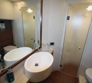 Motor Yacht ONE MORE TIME - Ensuite