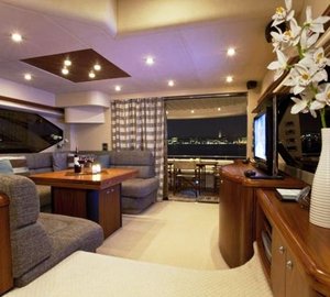 Motor Yacht Rej - Dining Area
