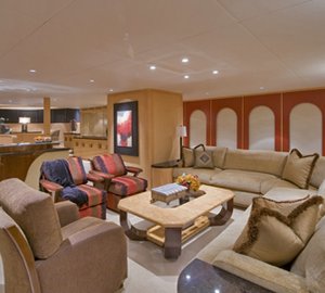 Motor Yacht Triumphant Lady - Saloon to forward