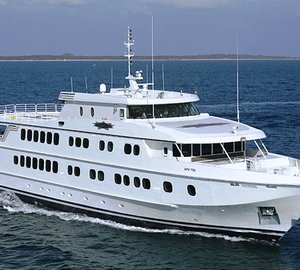 Motor Yacht True North  Cruising
