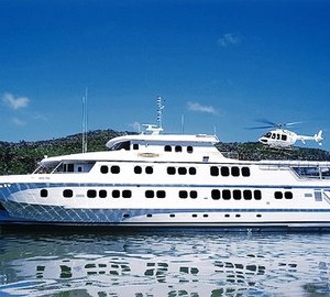 Motor Yacht True North  landing