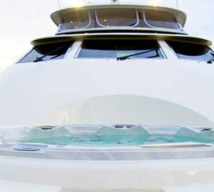 Motor yacht AUSPRO -  Foredeck Spa Pool