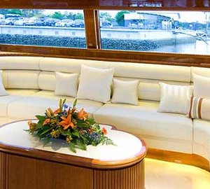 Motor yacht AUSPRO - Salon seating