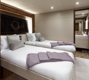 Motor yacht AUTUMN -  Twin Cabin