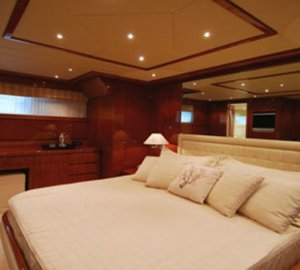 Motor yacht BONITO - Master Cabin