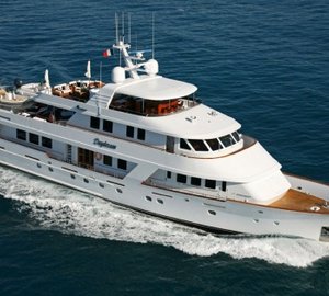 Motor yacht DAYDREAM -  Cruising