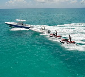 Motor yacht Dona Lola -  Tenders and Toys