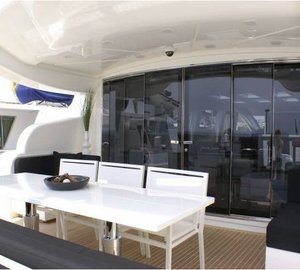 Motor yacht FRIDAY - Outside Dinning Area