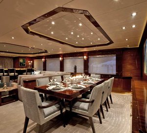 Motor yacht Finish Line - Dining