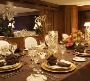 Motor yacht JANA -  Dining Detail