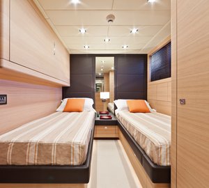 Motor yacht KAWAI -  Twin Cabin