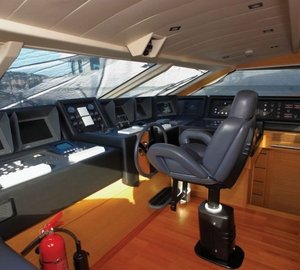 Motor yacht LADY CHATTERLEY -  Wheelhouse