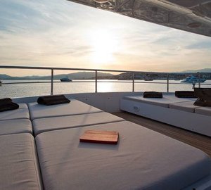 Motor yacht LEILA LINA -  Sunpads