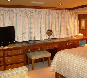 Motor yacht MONACO - Cabin 2 detail