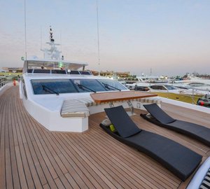 Motor yacht Majesty 122 - Sundeck