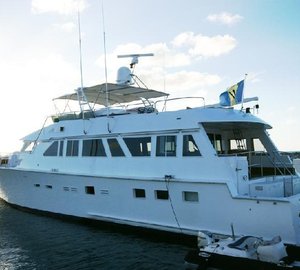 Motor yacht PIXEL -  In Port