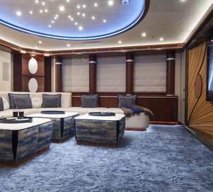 Motor yacht Quattroelle - Cinema Photo by Klaus Jordan