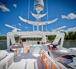 Motor yacht SALACIA - Flybridge Looking forward