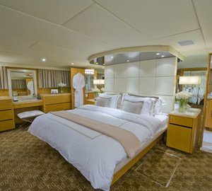 Motor yacht TRILOGY - Master Cabin