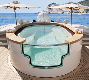 Motor yacht Talisman C Spa Pool